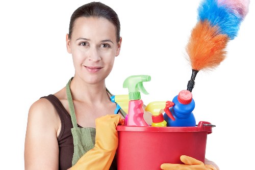 Local house cleaning services for a home in Finsbury Park