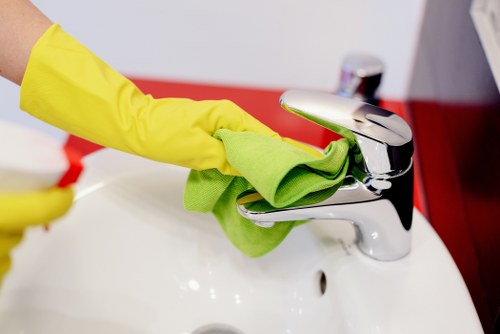Secure payment illustration for Cleaners Finsburypark with card and online checkout symbols