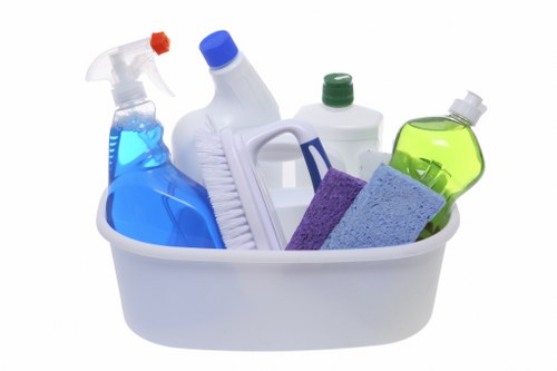 Detailed kitchen and bathroom move out cleaning in Finsbury Park