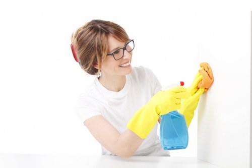 Booking and cancellation terms for Finsburypark cleaners