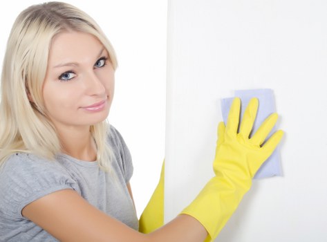 Mattress cleaning equipment set up in a residential bedroom